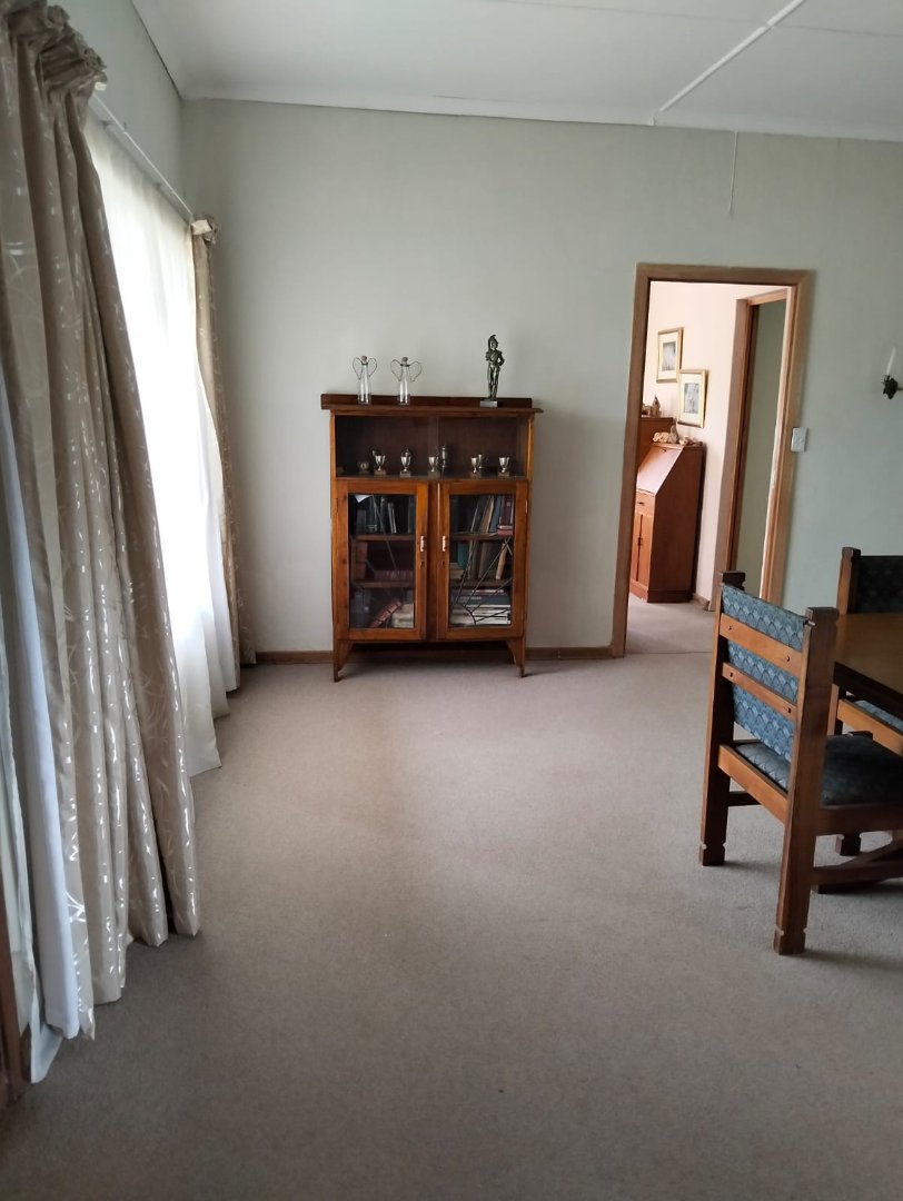 6 Bedroom Property for Sale in Colesberg Northern Cape